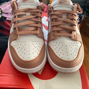 Women’s Nike dunk low Rose whisper